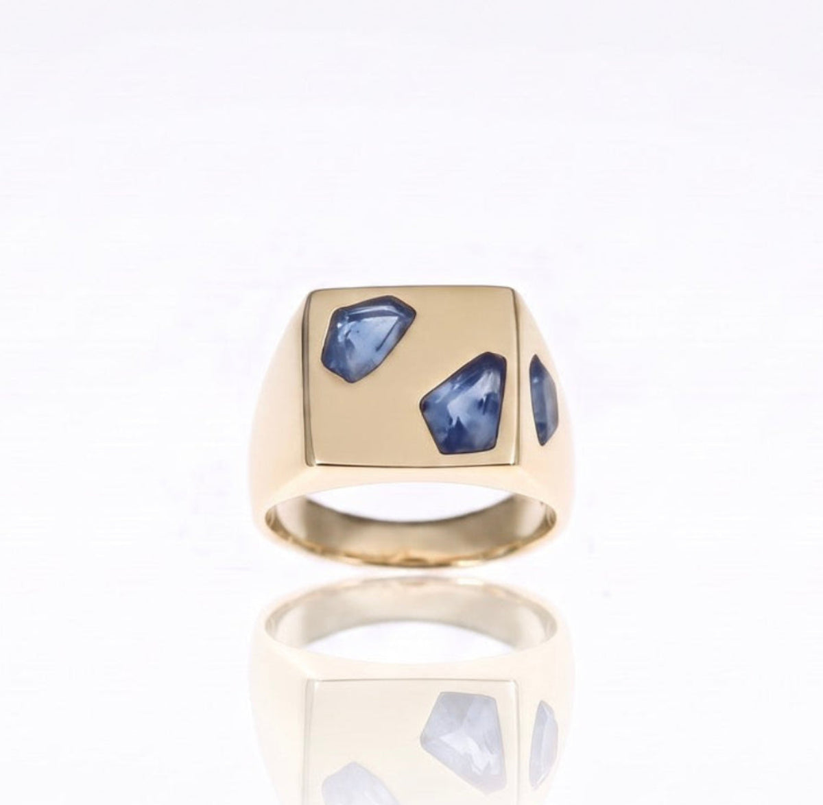 Box Ring Large - 9ct Gold