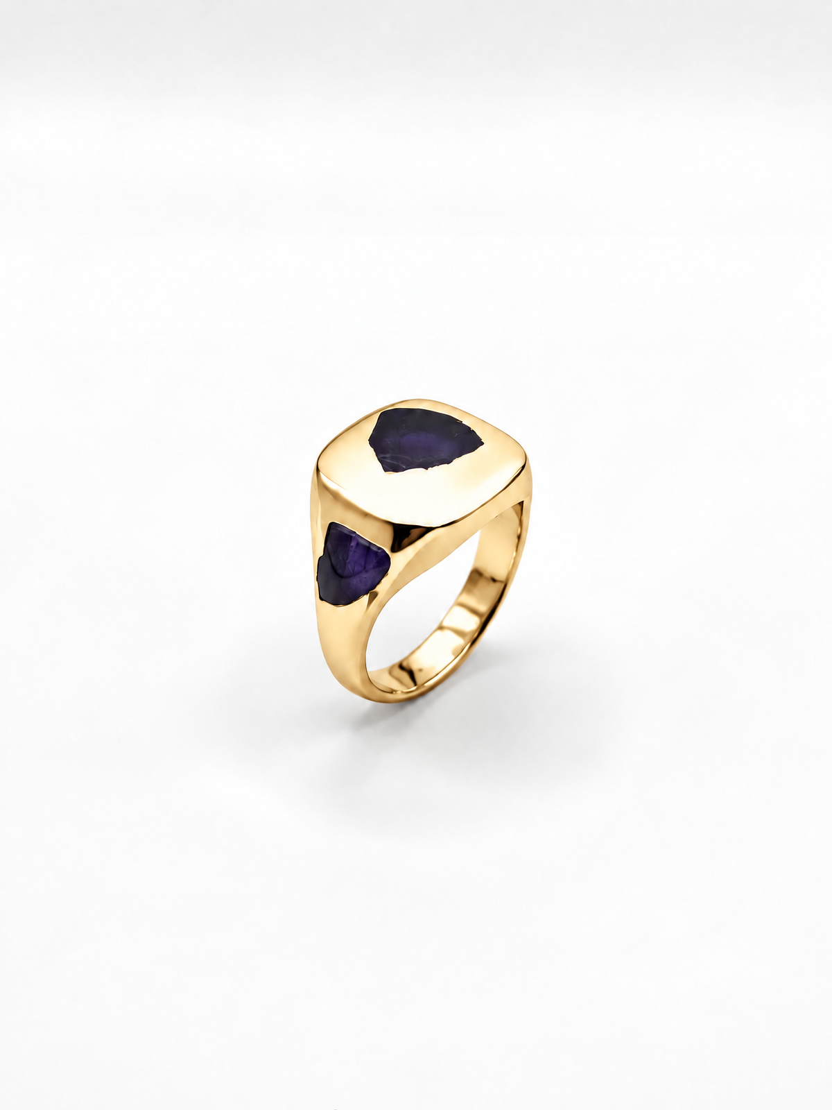 Cushion Ring Large - 9ct Gold